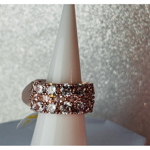 Bomb Party Diamond Cubic Zirconia Ring on Rose Gold Plating Size 7 New - Picture 5 of 7